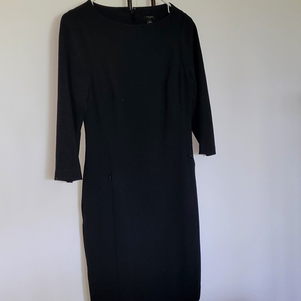 Ann Taylor black 0p suiting dress